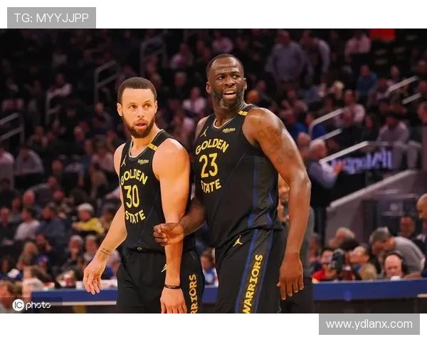 《NBA最新动态:詹姆斯再创历史纪录库里领衔勇士迎战强敌》